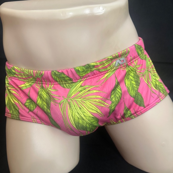 Addicted Pack Up Square Cut Swimsuit XL 36" waist Gently worn 80% polyester - Picture 4 of 7